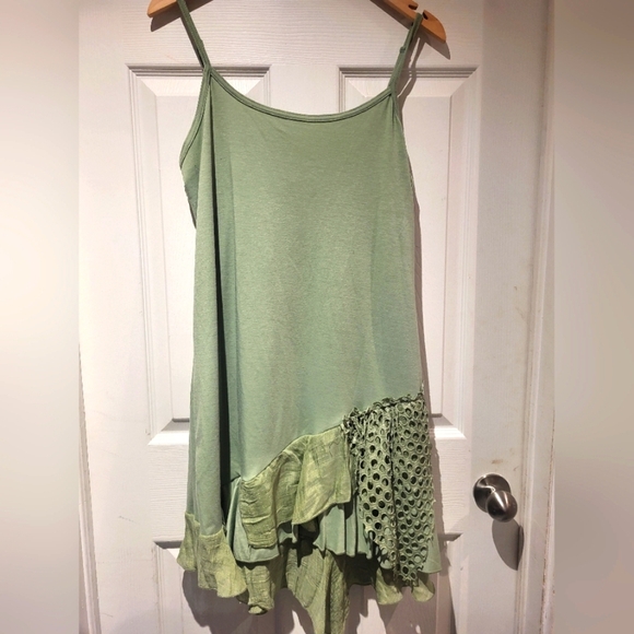 Dresses & Skirts - Elegant Green Women's Top